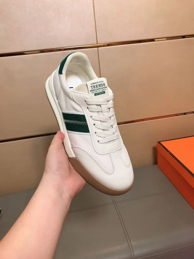 Gucci Low Shoes Classic 25496