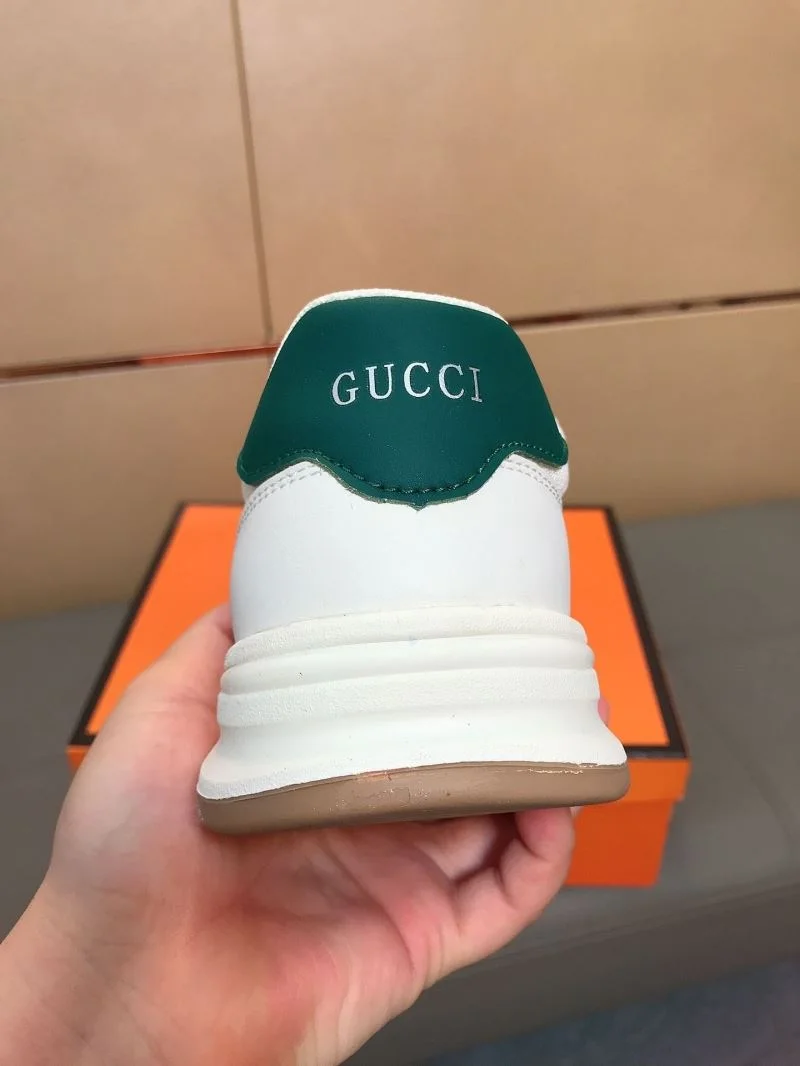 Gucci Low Shoes Classic 25496