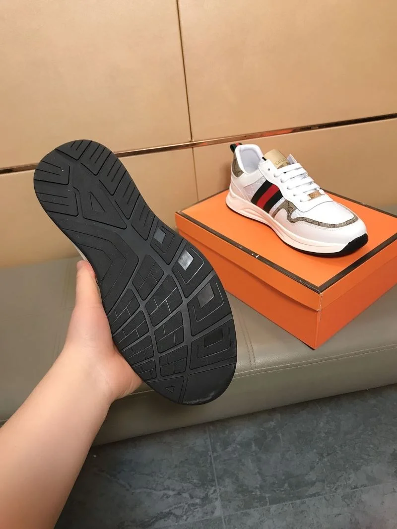 Lightweight Gucci Low Shoes 25547