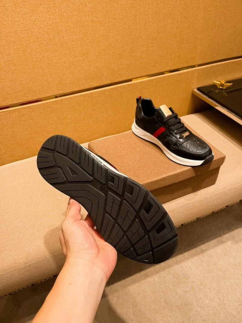 Modern Gucci Low Shoes 25502
