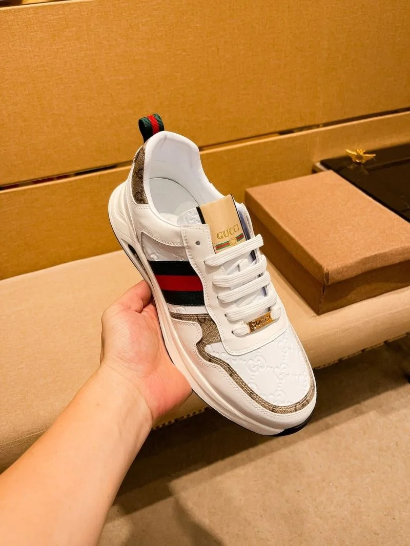 SmoothTexture Gucci Low Shoes 25485