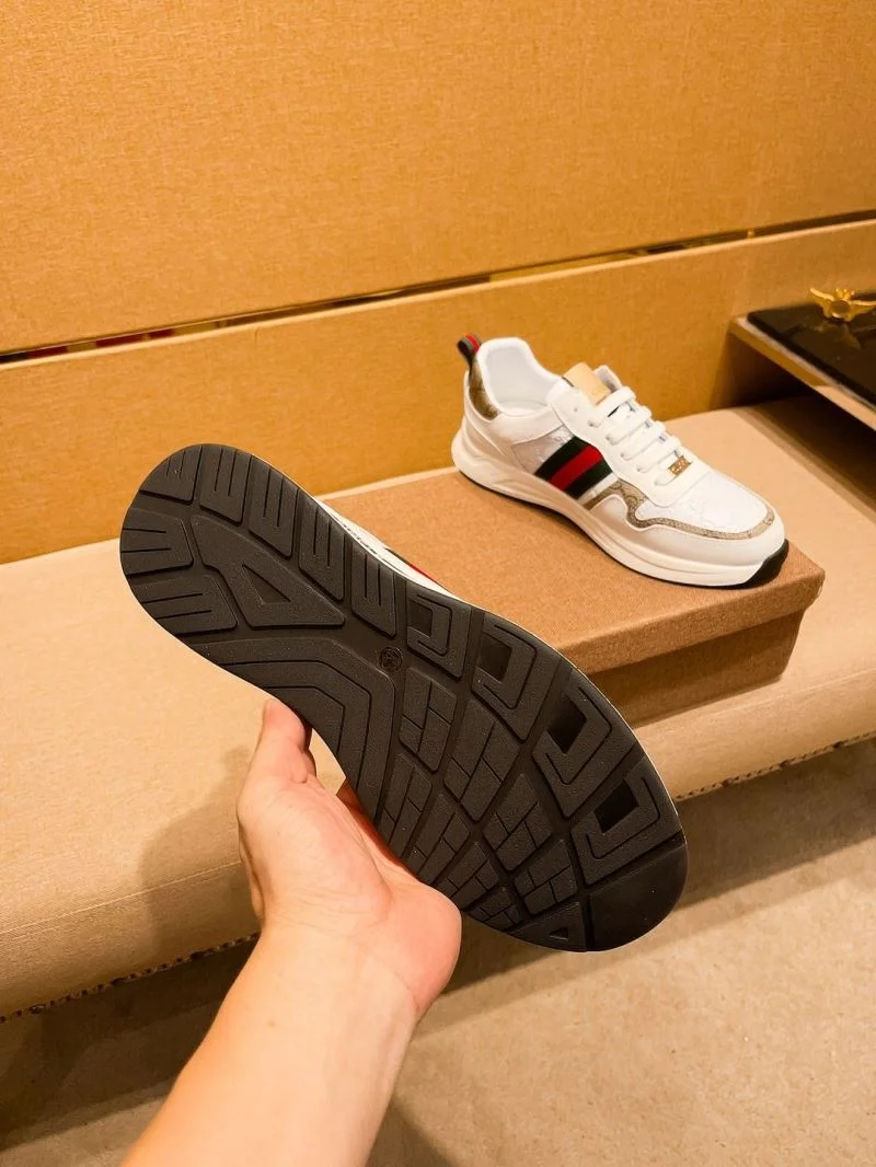 SmoothTexture Gucci Low Shoes 25485