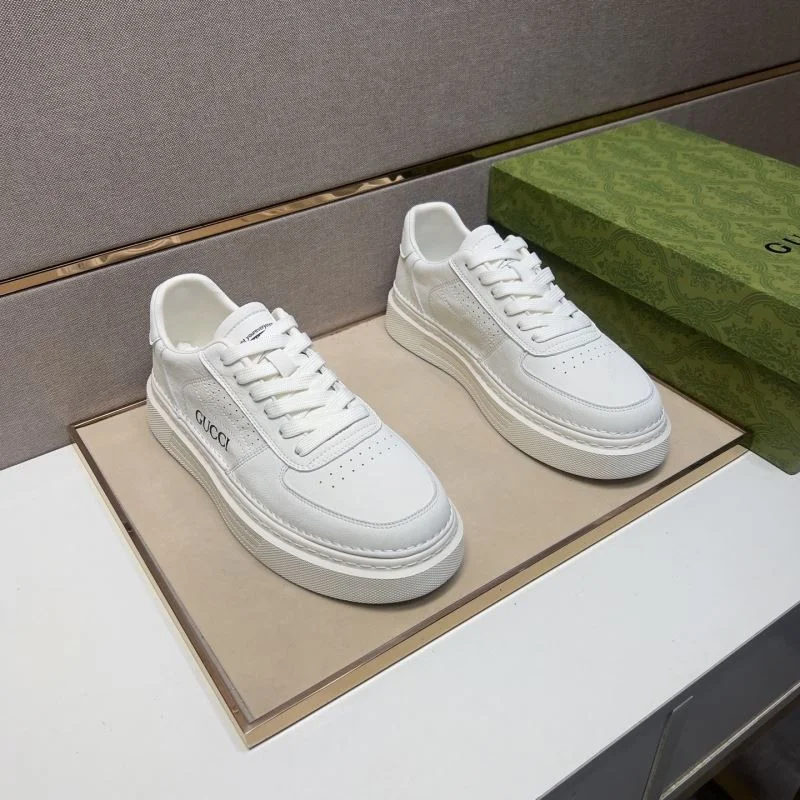 Effortless Gucci Low Shoes 25481