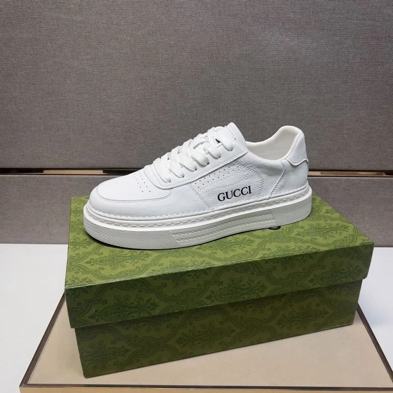 Effortless Gucci Low Shoes 25481
