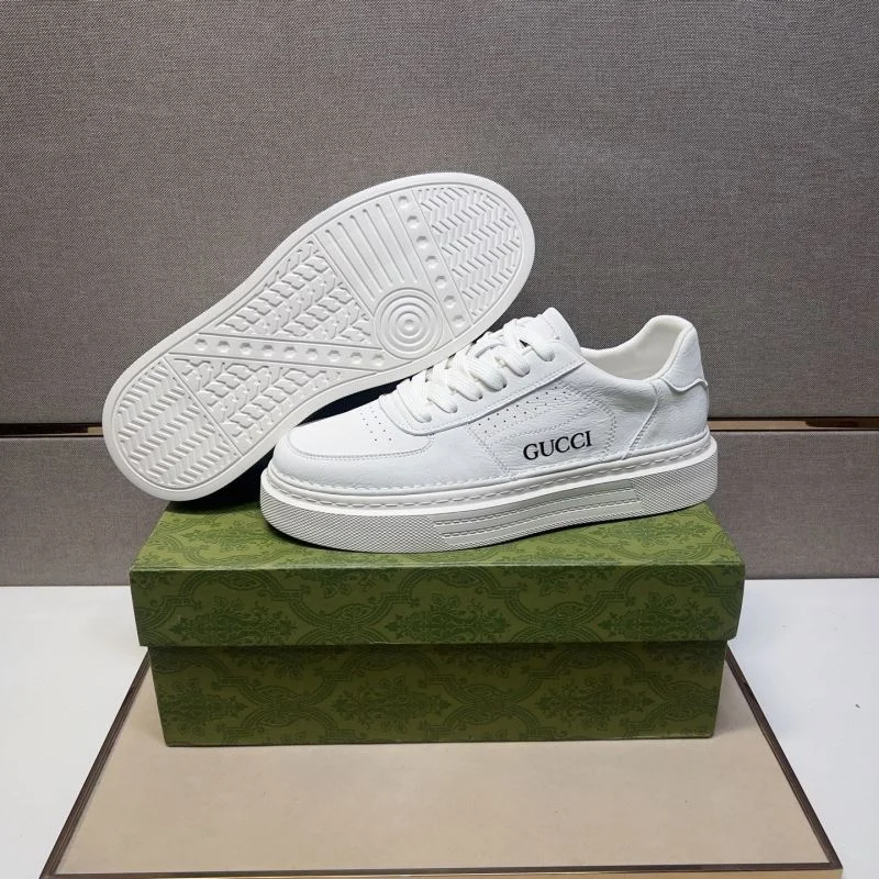 Effortless Gucci Low Shoes 25481