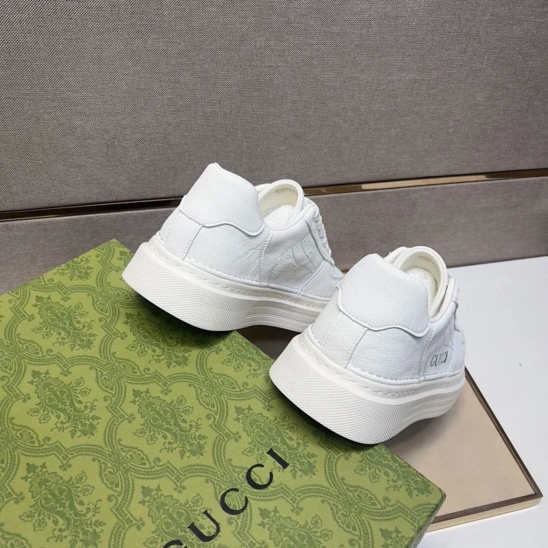 Effortless Gucci Low Shoes 25481
