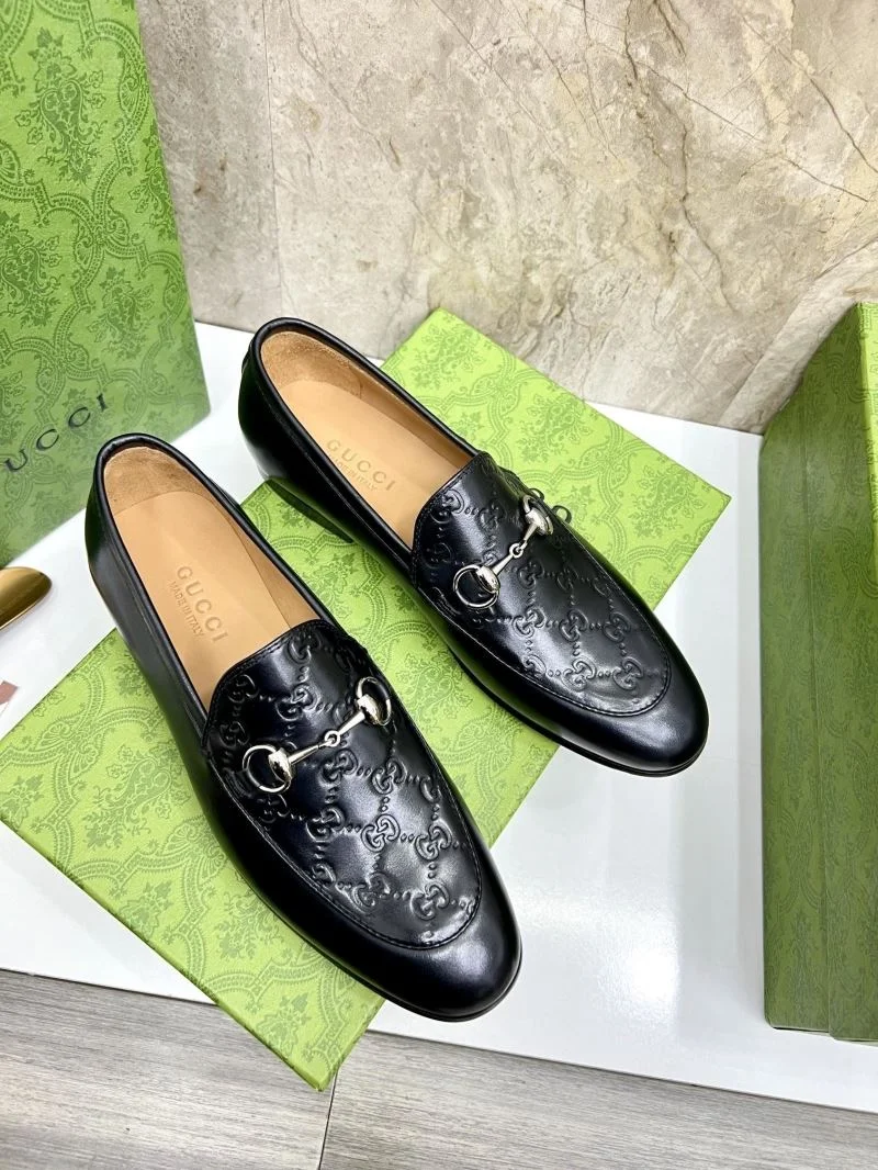 Gucci Low Shoes Attractive 25483