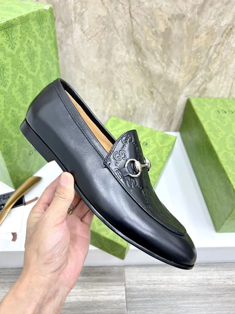 Gucci Low Shoes Attractive 25483