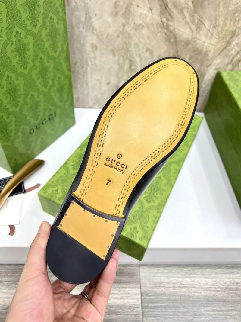 Gucci Low Shoes Attractive 25483