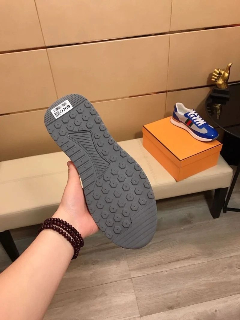 MultiPurpose Gucci Low Shoes 25527