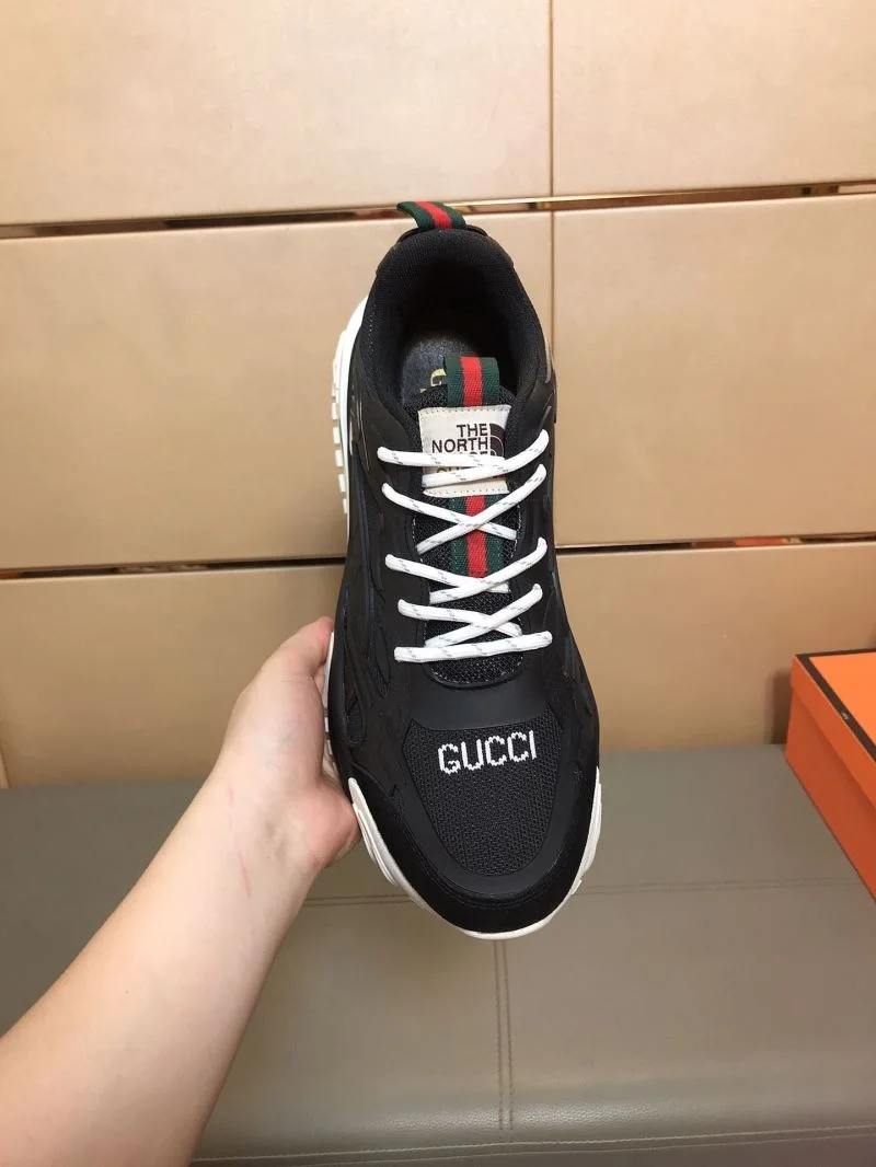 Gucci Low Shoes EyeCatching 25460