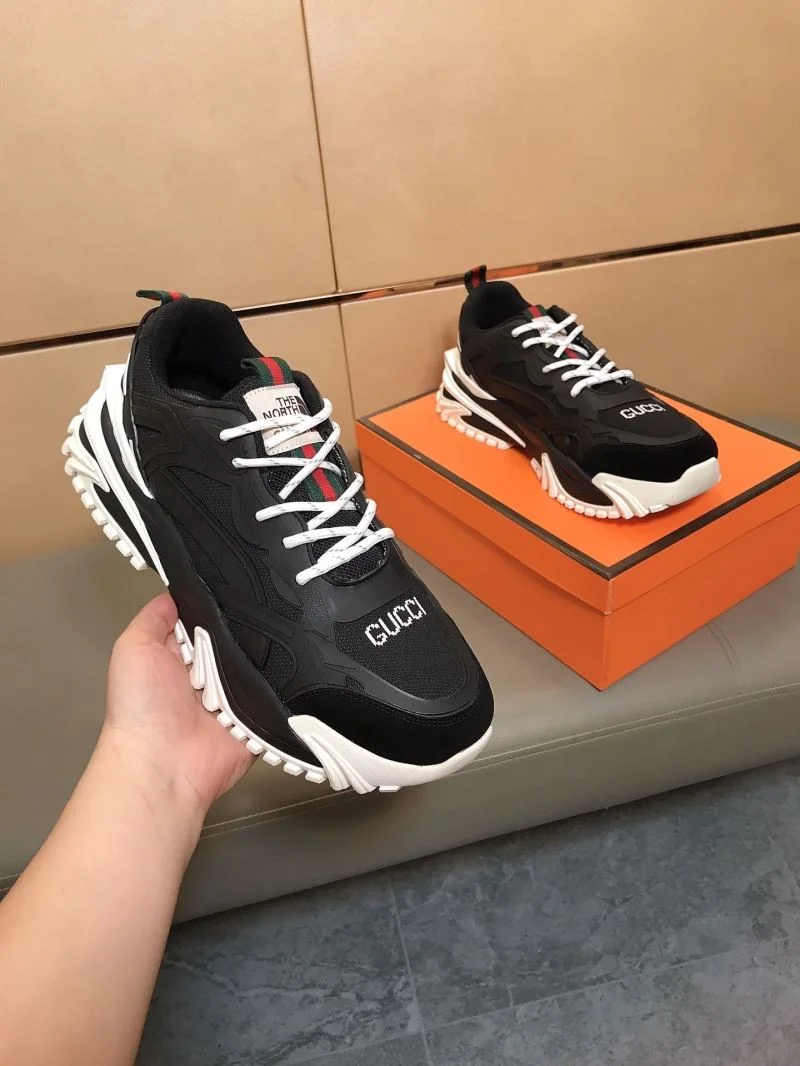 Gucci Low Shoes EyeCatching 25460