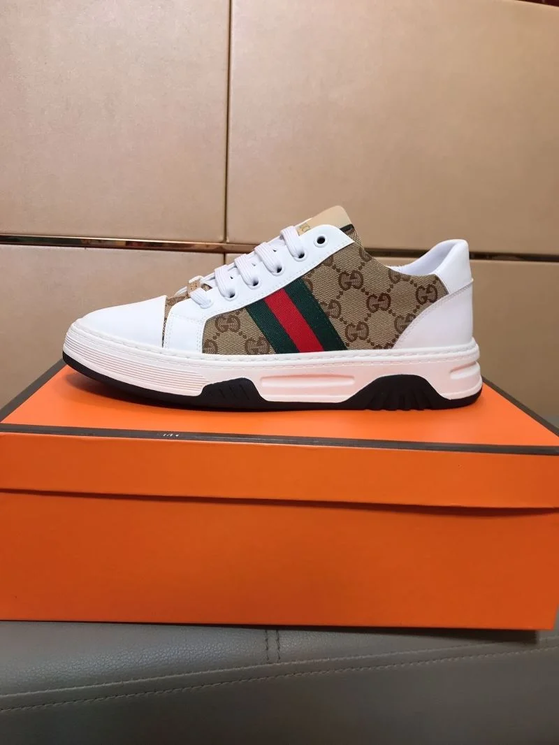 Tailored Gucci Low Shoes 25449