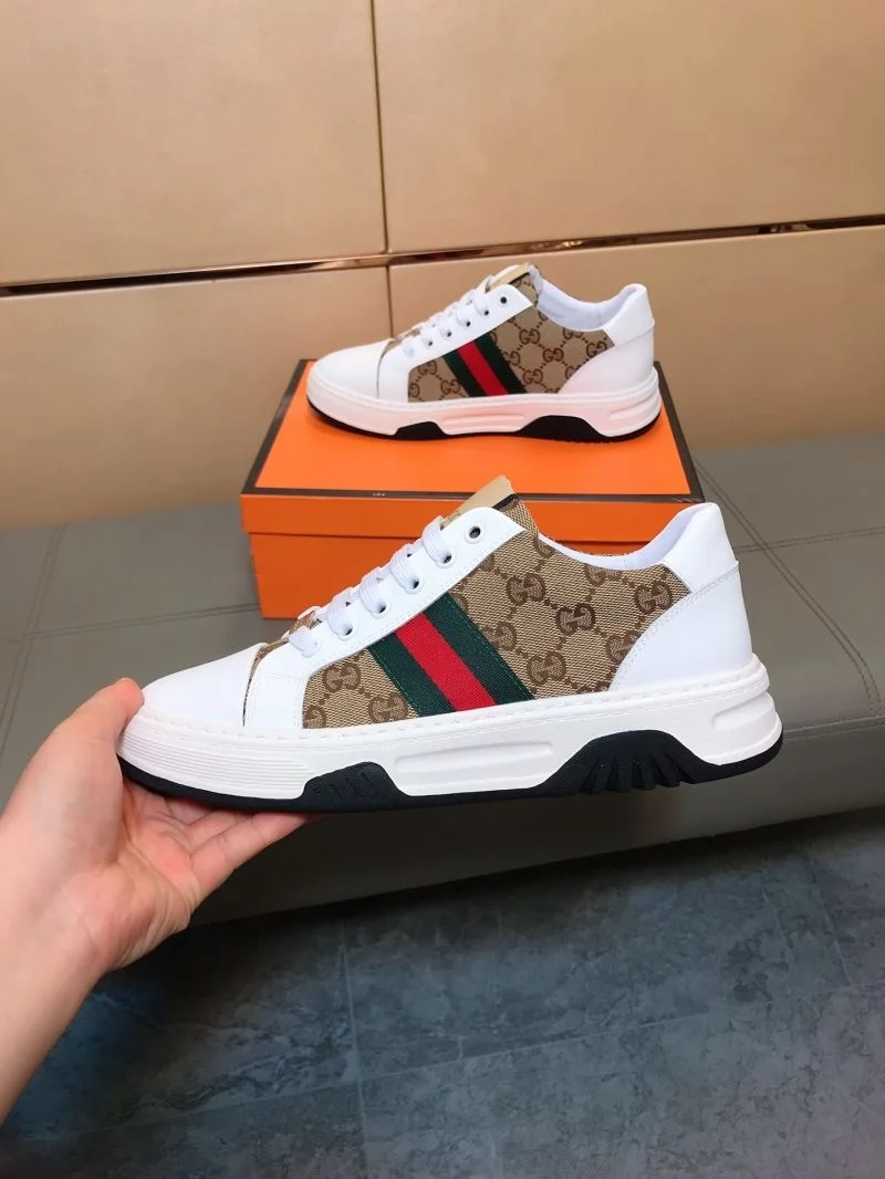 Tailored Gucci Low Shoes 25449
