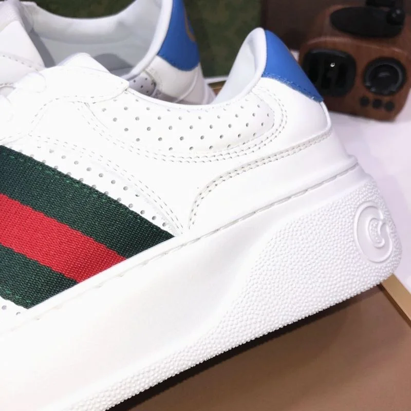 Gucci Low Shoes Contemporary 25448