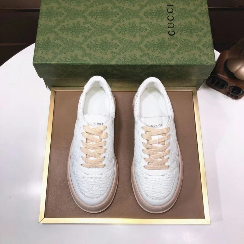Gucci Low Shoes WeatherProof 25464