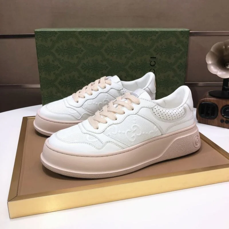 Gucci Low Shoes WeatherProof 25464