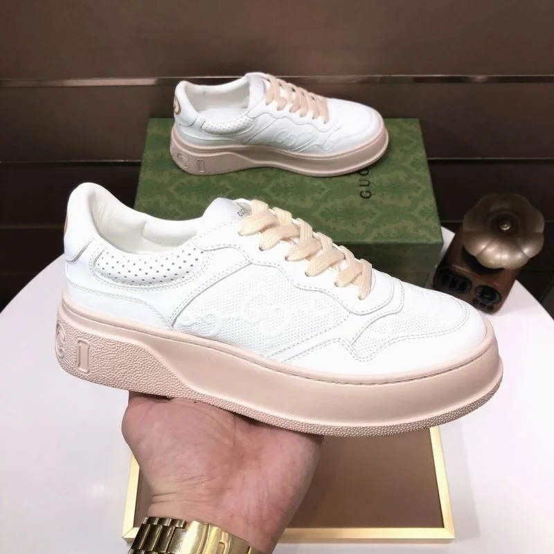 Gucci Low Shoes WeatherProof 25464
