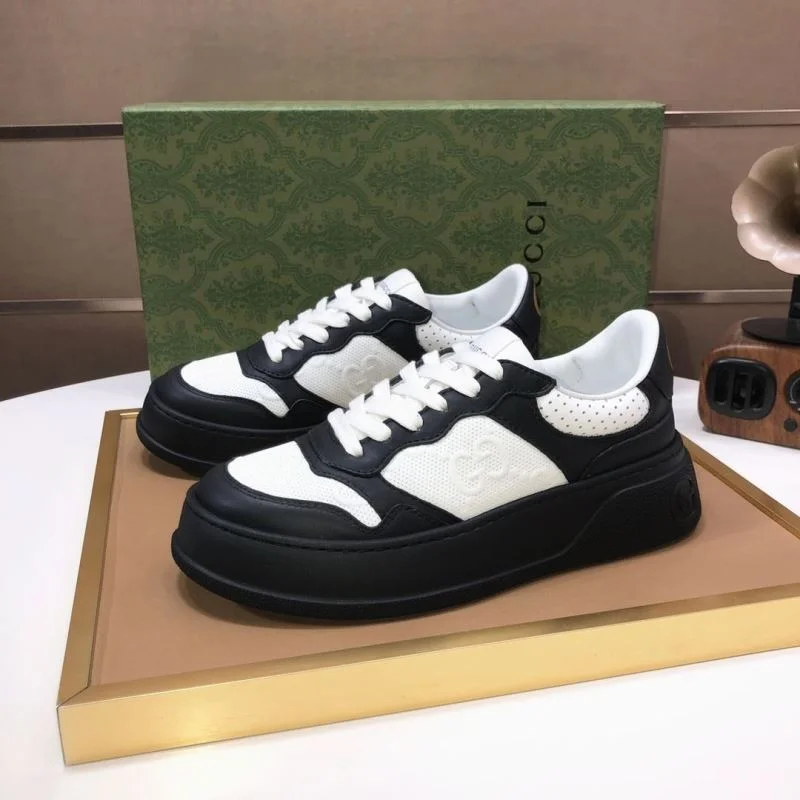 Gucci Low Shoes Sleek 25442