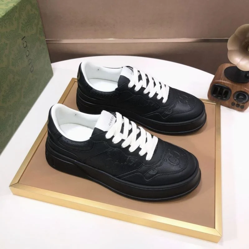 Gucci Low Shoes Comfortable 25436