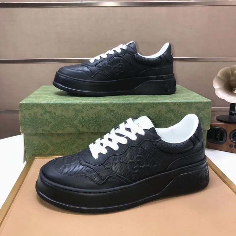 Gucci Low Shoes Comfortable 25436
