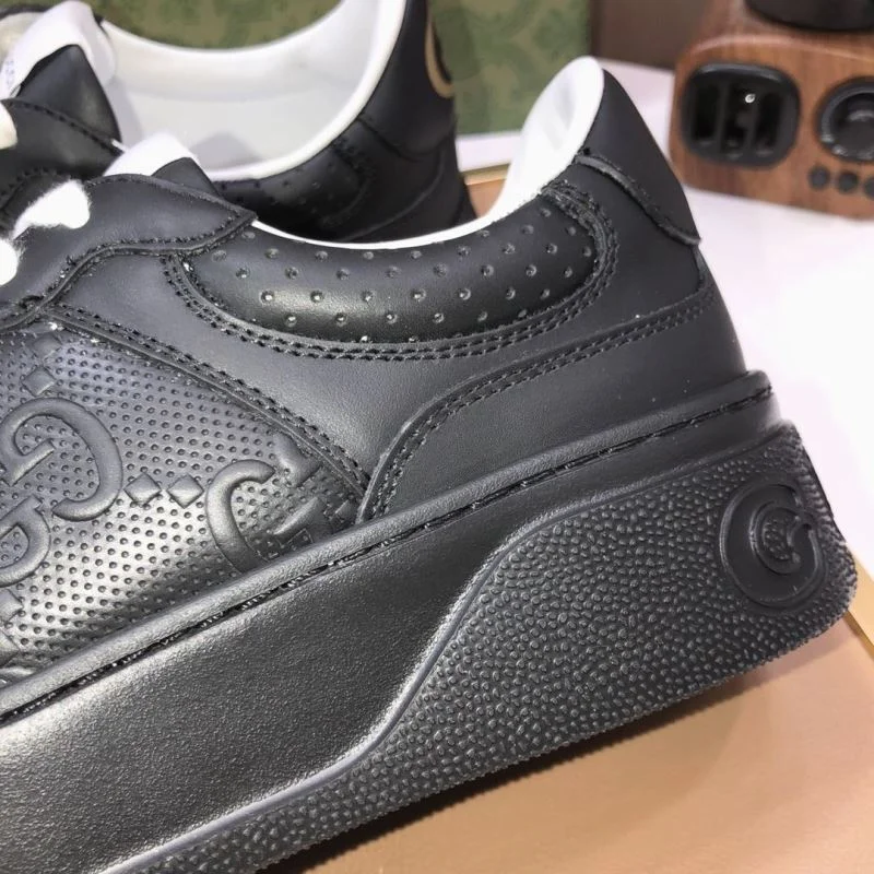 Gucci Low Shoes Comfortable 25436