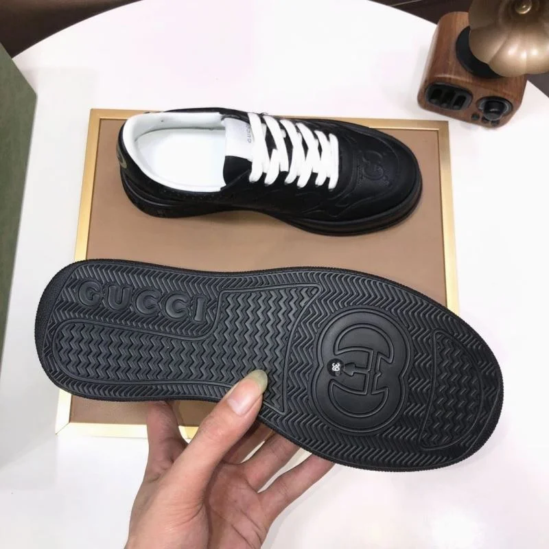 Gucci Low Shoes Comfortable 25436