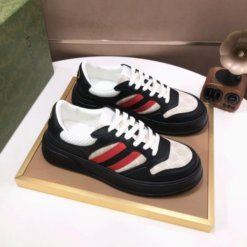 Vibrant Gucci Low Shoes 25440