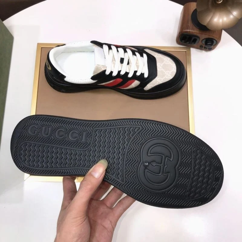 Vibrant Gucci Low Shoes 25440