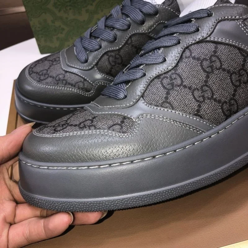 Gucci Low Shoes Versatile 25426