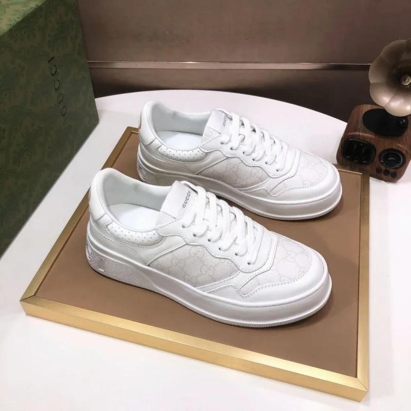 Cozy Gucci Low Shoes 25427