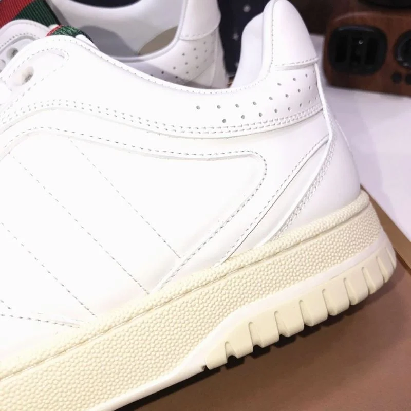 Gucci Low Shoes Colorful 25430