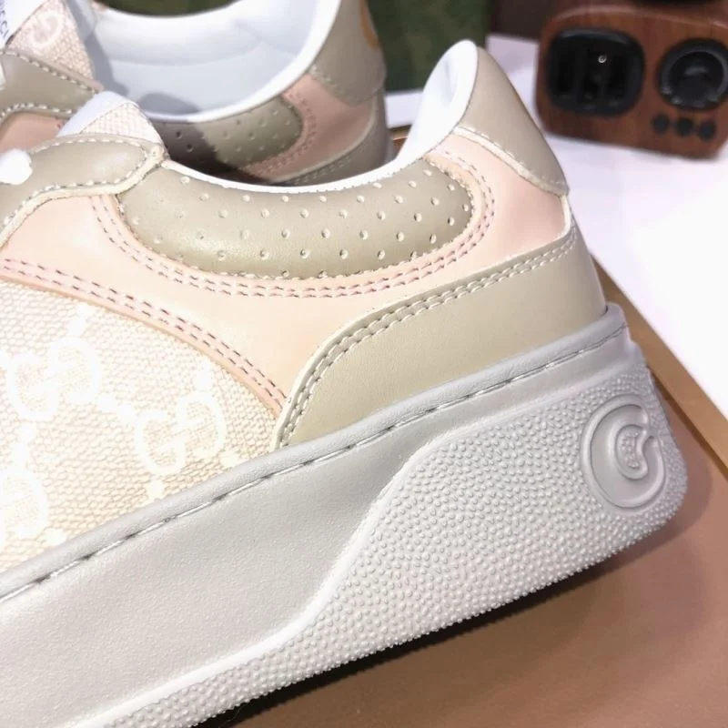 Practical Gucci Low Shoes 25424