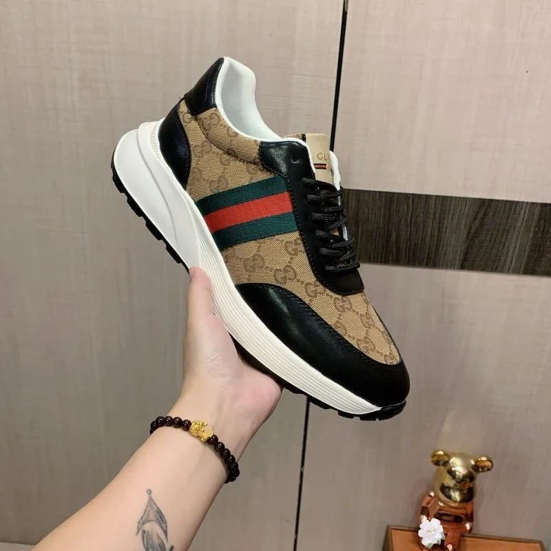 Gucci Low Shoes Stylish 25428