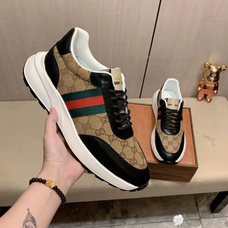 Gucci Low Shoes Stylish 25428