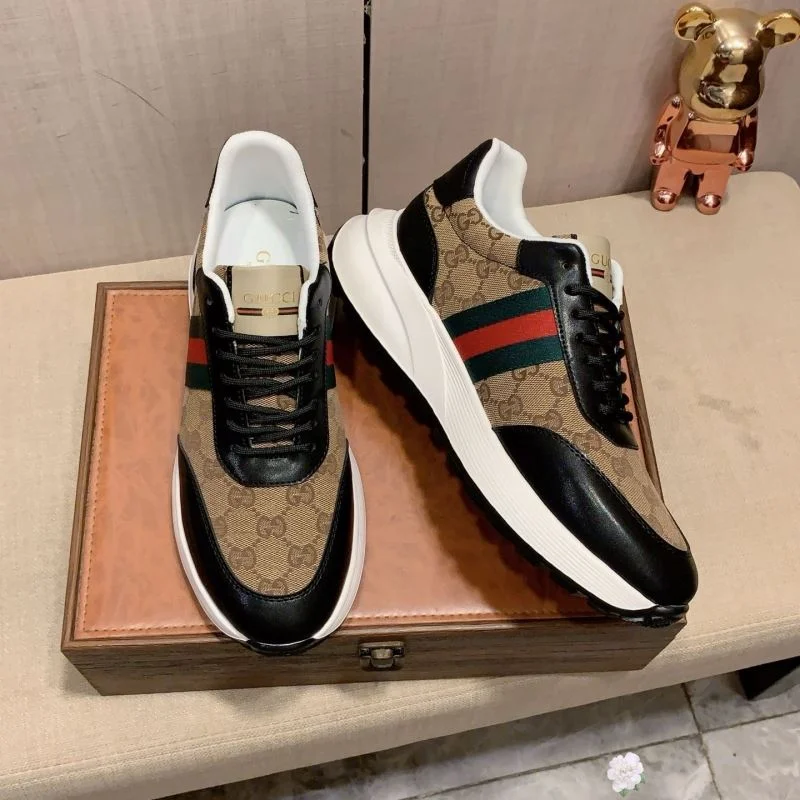 Gucci Low Shoes Stylish 25428