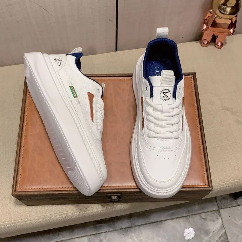 Bold Gucci Low Shoes 25429