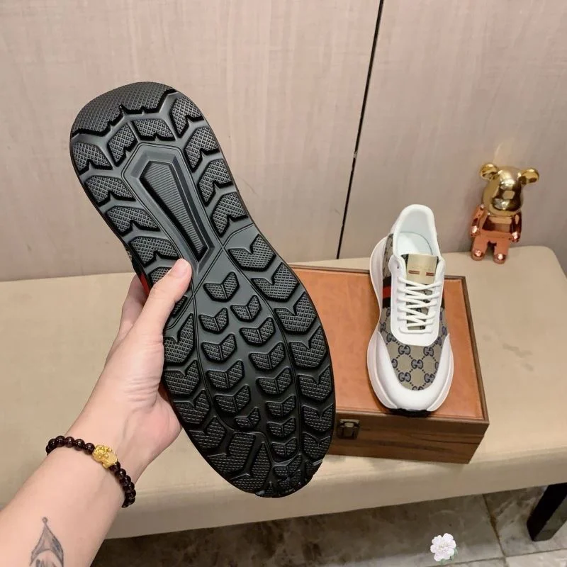 Gucci Low Shoes Durable 25422