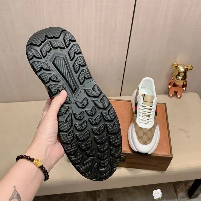 Gucci Low Shoes EasyCare 25434