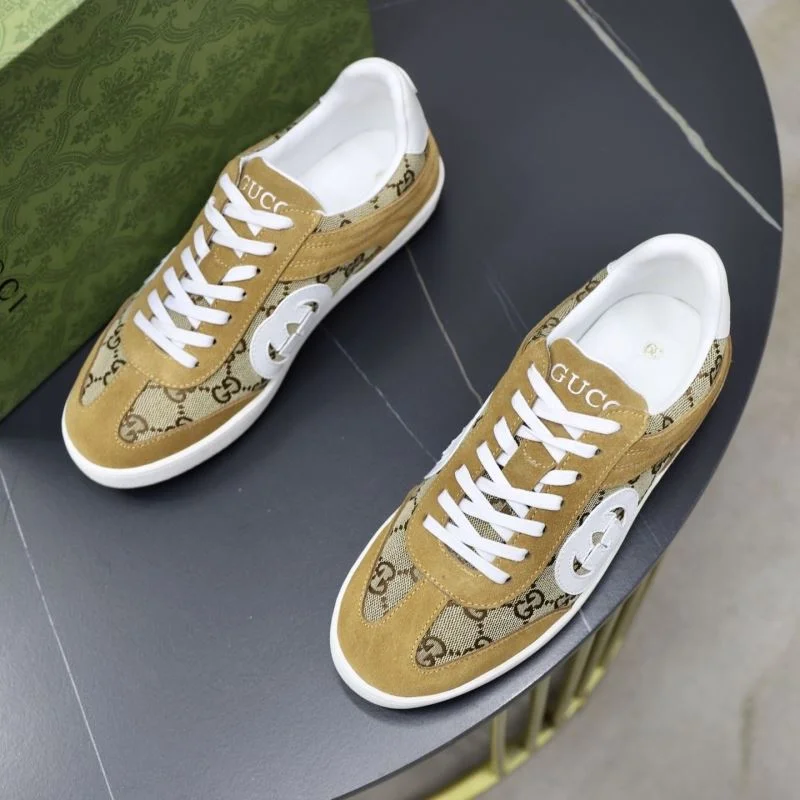 Trendsetting Gucci Low Shoes 25404