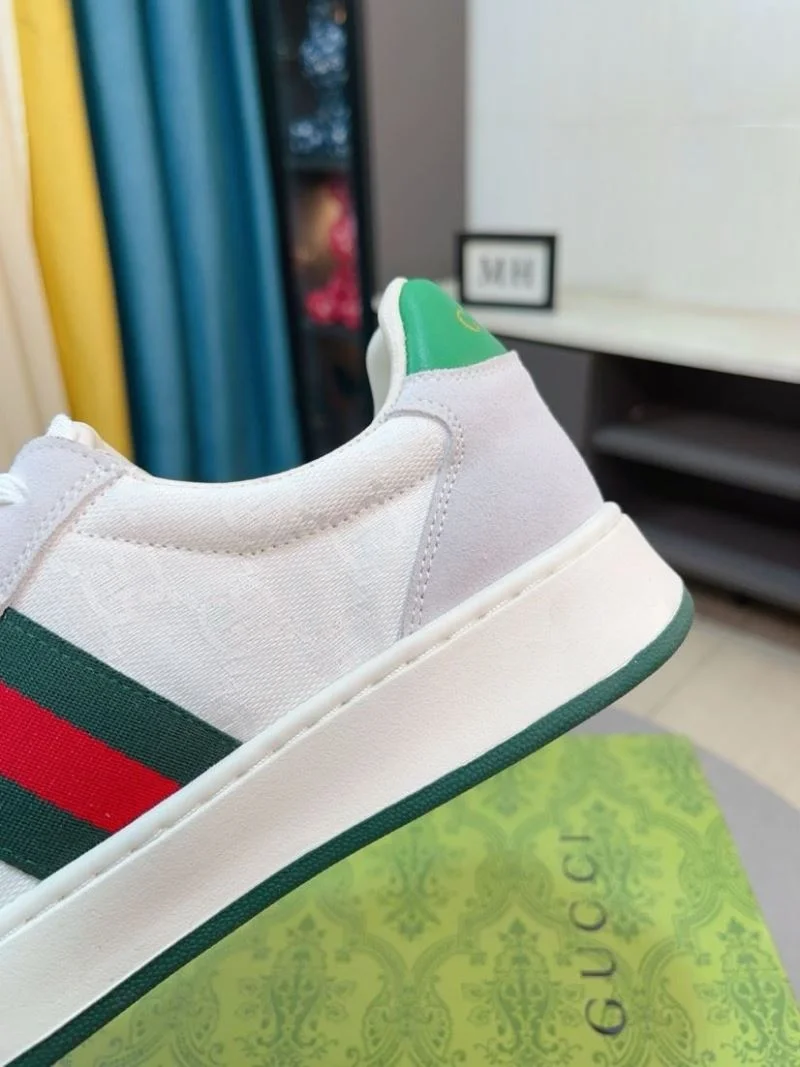 Stylish Gucci Low Shoes 25398
