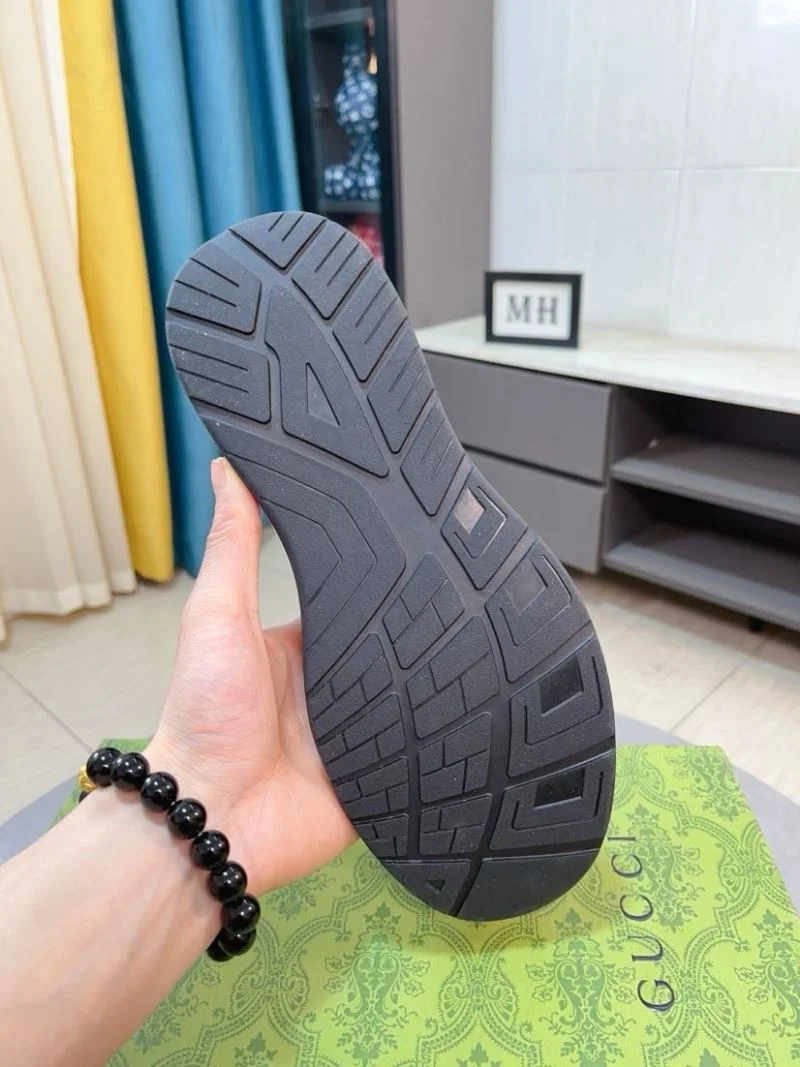 Gucci Low Shoes TopPick 25397