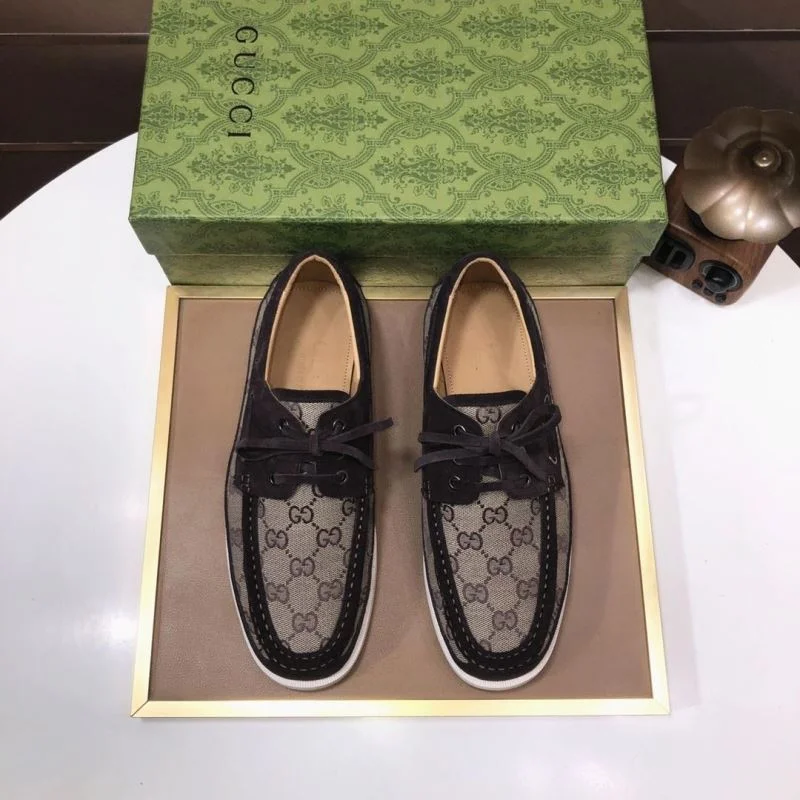 Gucci Low Shoes Sophisticated 25395