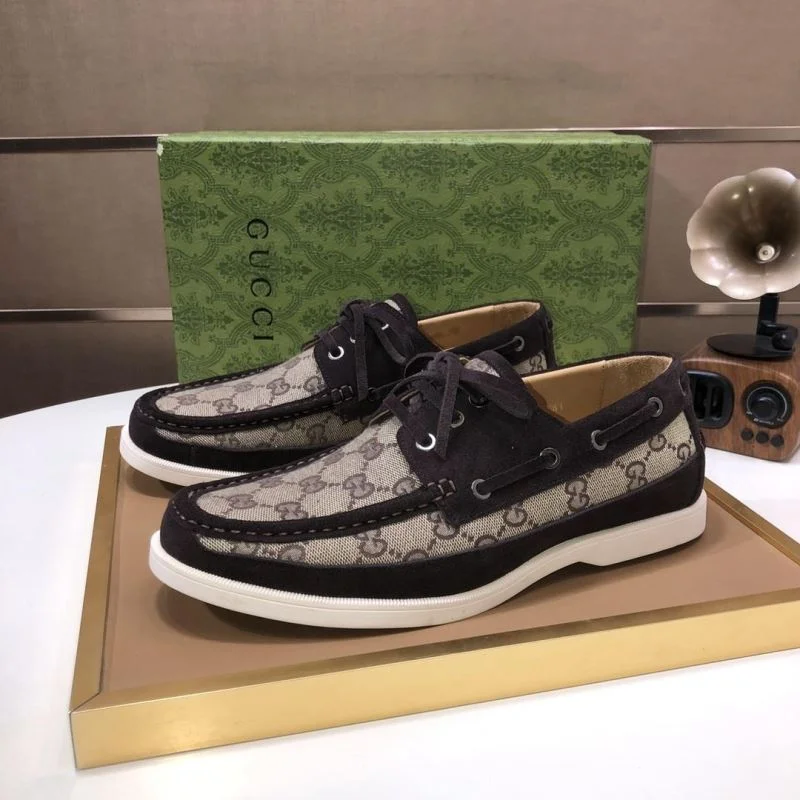 Gucci Low Shoes Sophisticated 25395