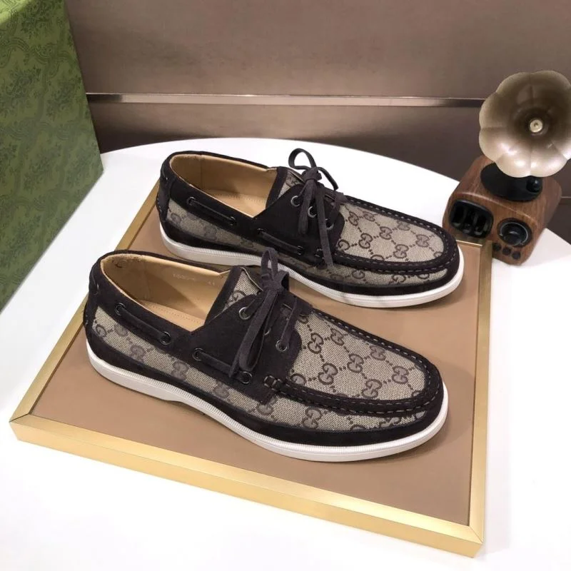 Gucci Low Shoes Sophisticated 25395