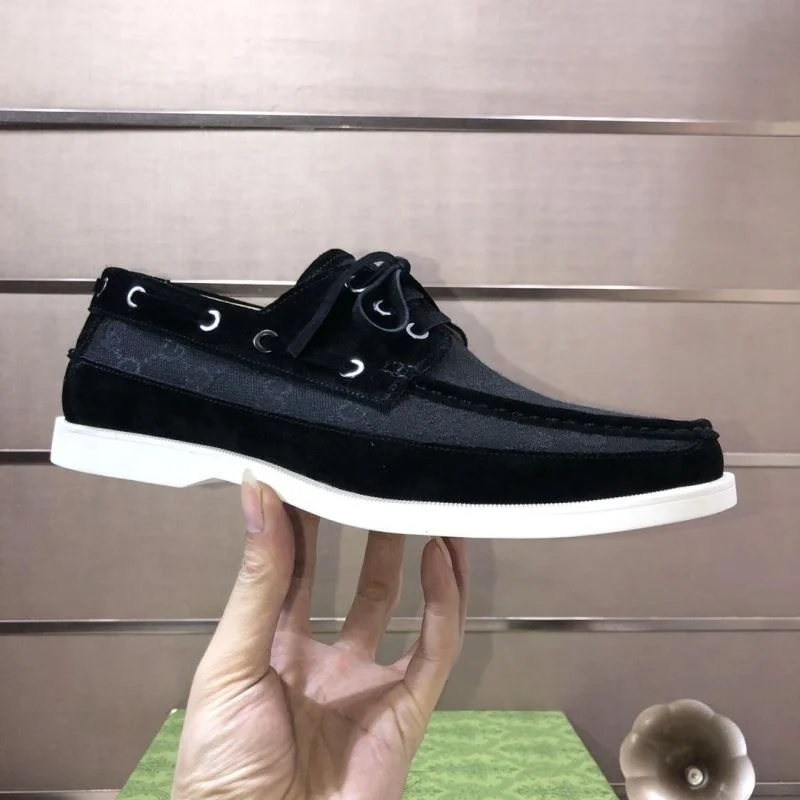 Gucci Low Shoes Practical 25394