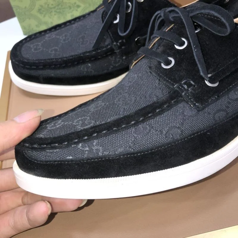 Gucci Low Shoes Practical 25394