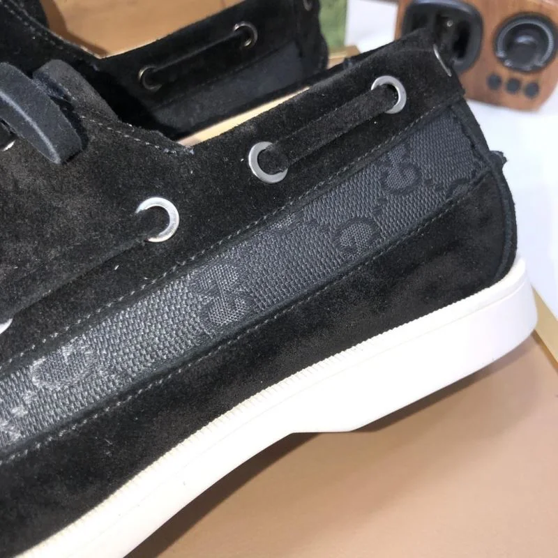 Gucci Low Shoes Practical 25394
