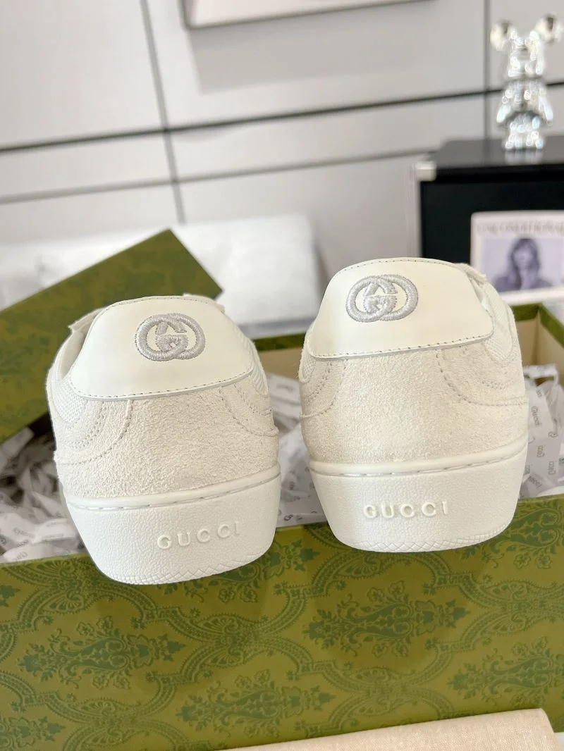 Gucci Low Shoes Bright 26043