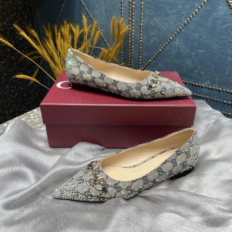 Gucci Low Shoes Unique 26052